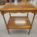 680 1633 LAMP TABLE